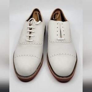 Brooks Brothers white 10.5 c